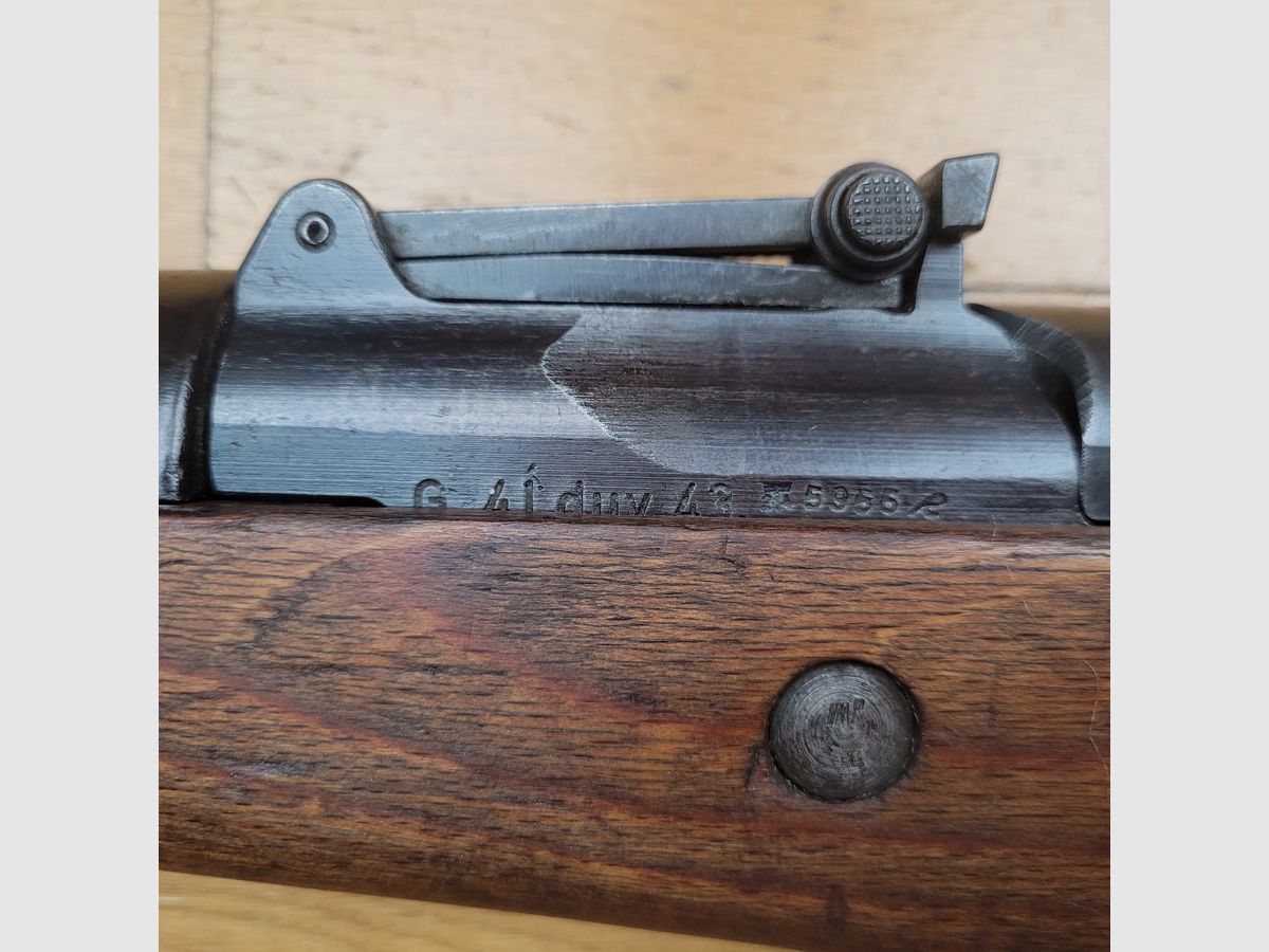 RARISSIME und exzellentes Gewehr G41(W) – Erstes deutsches Selbstladegewehr des Zweiten Weltkriegs – vollständig monomatrikuliert – Originalkaliber 8x57IS – zehn Schuss – Bang-System – Riegel mit Walze – Die Feuerkraft made in Germany – Außergewöhnliches Stück, das einen Platz im Museum verdient!, Bild 8 von 44