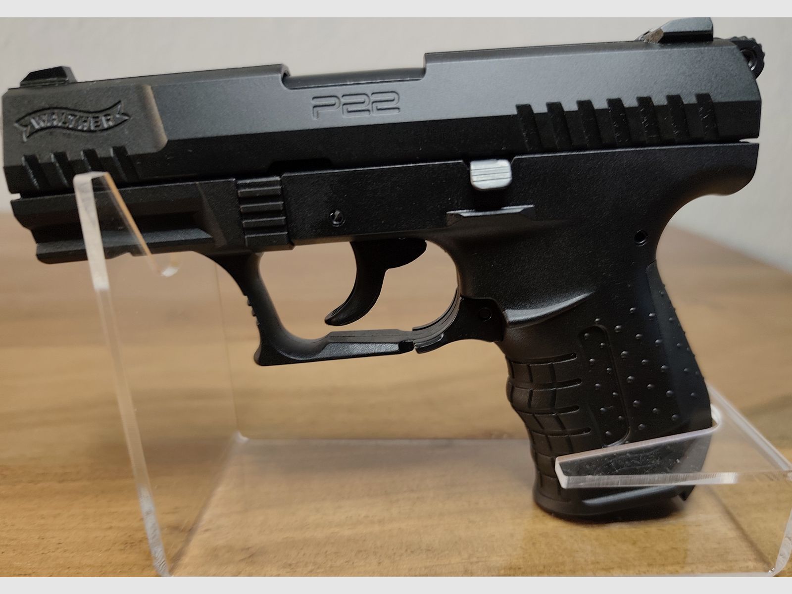 Walther P 22 czarny PTB 778 w stanie nowym OVP + amunicja