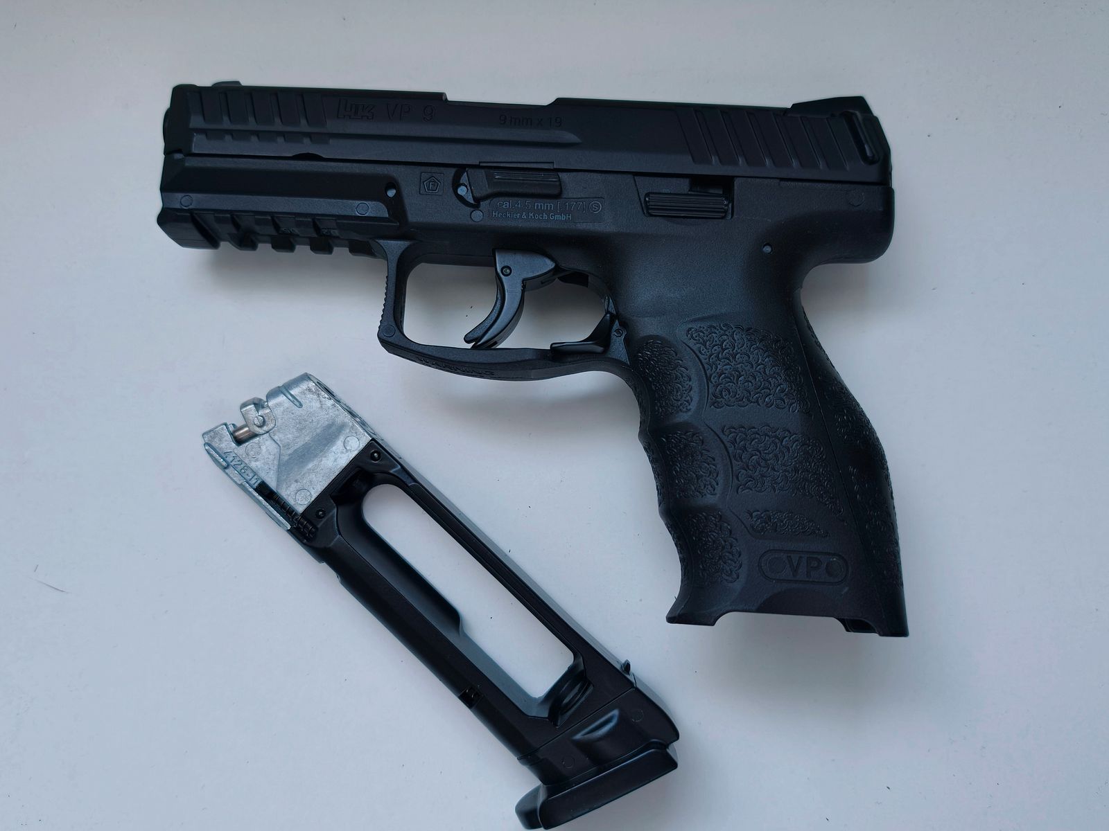 Heckler Koch VP9 pistola CO2 Blowback 4,5mm BB