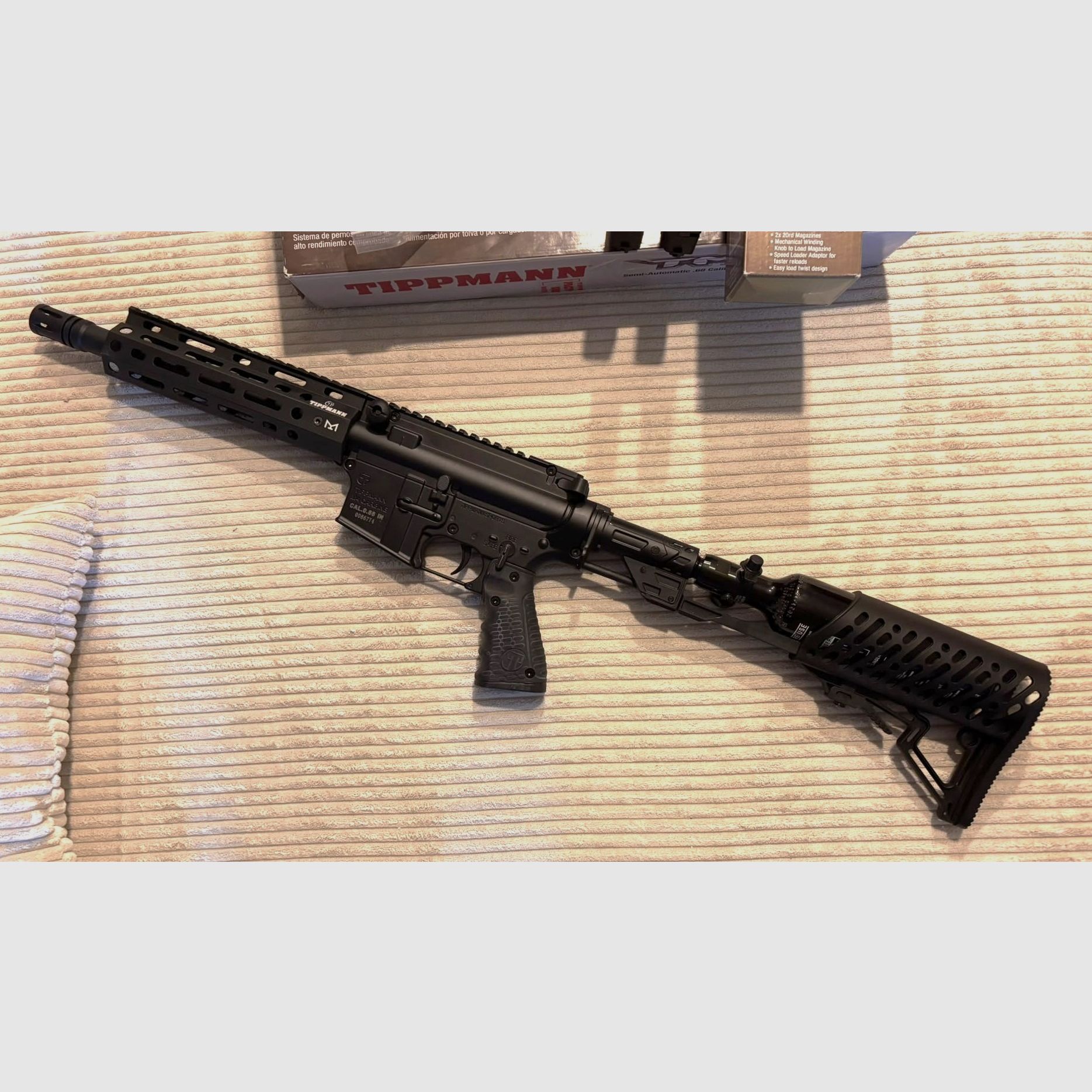 Tippmann TMC Elite in .68 Top accessories