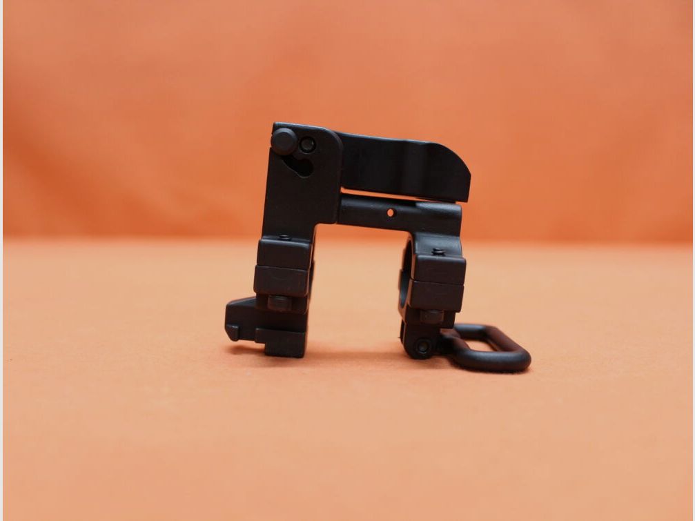 Conjunto de mira delantera Yankee Hill Machine AR-15: Capucha abatible YHM con soporte de bayoneta de montaje atornillado.750" ID acero mate