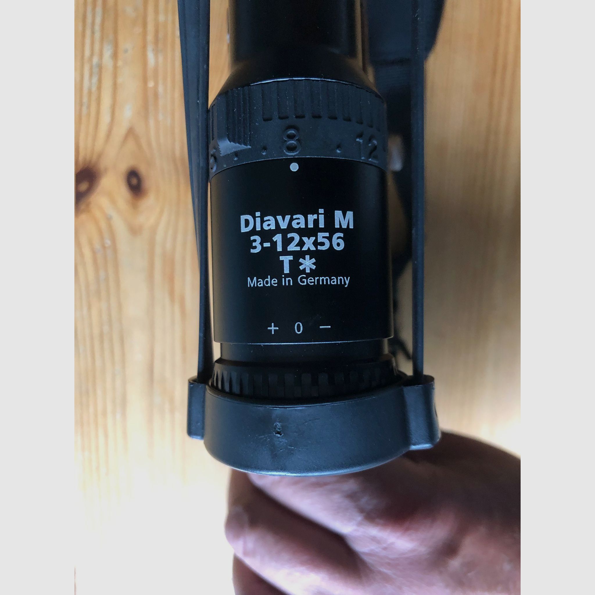 Karabin powtarzalny Mauser System K98 kaliber 9,3 x 62 z Zeiss Diavari M 3-12x56 z red dot sight