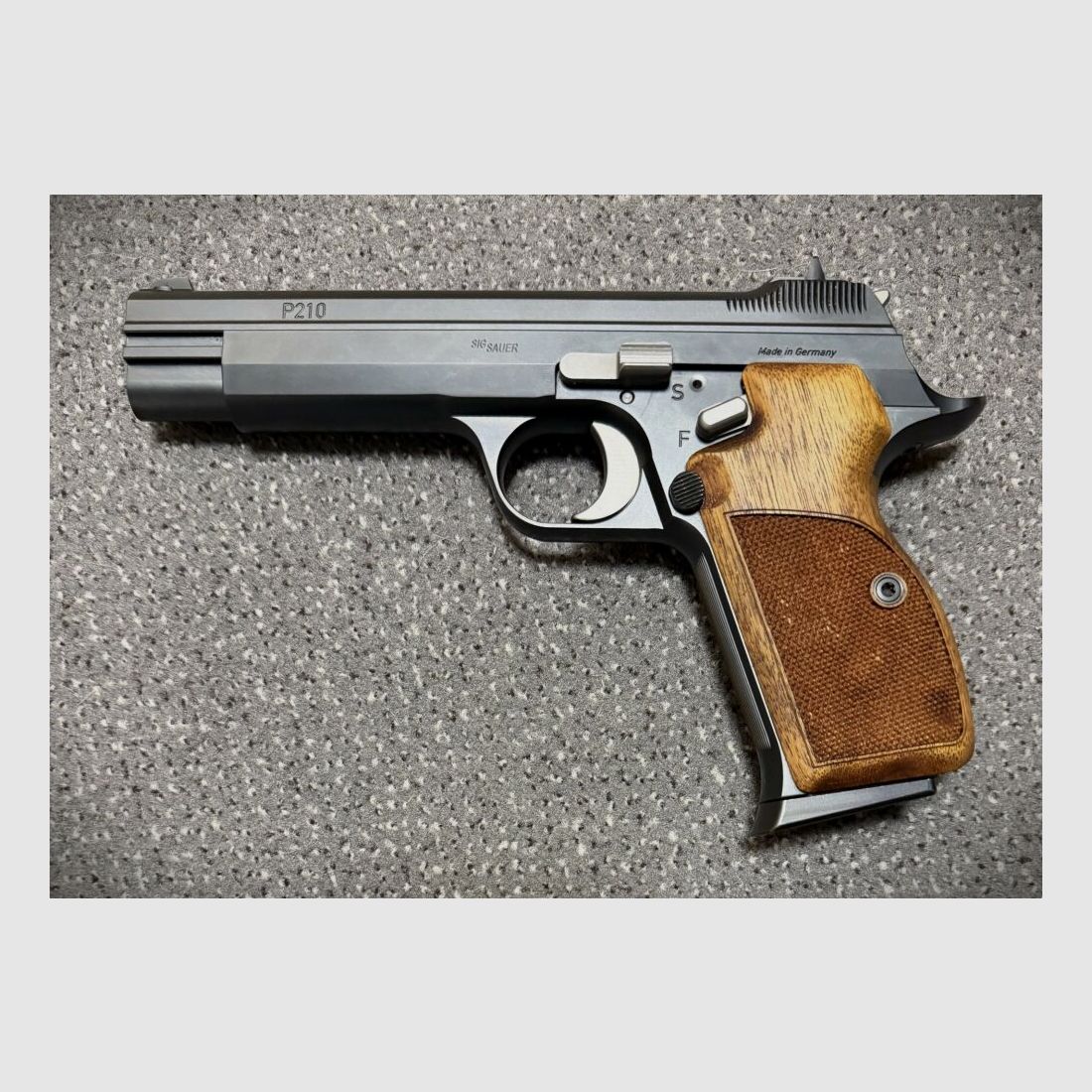 SIGSauer P210 Legend