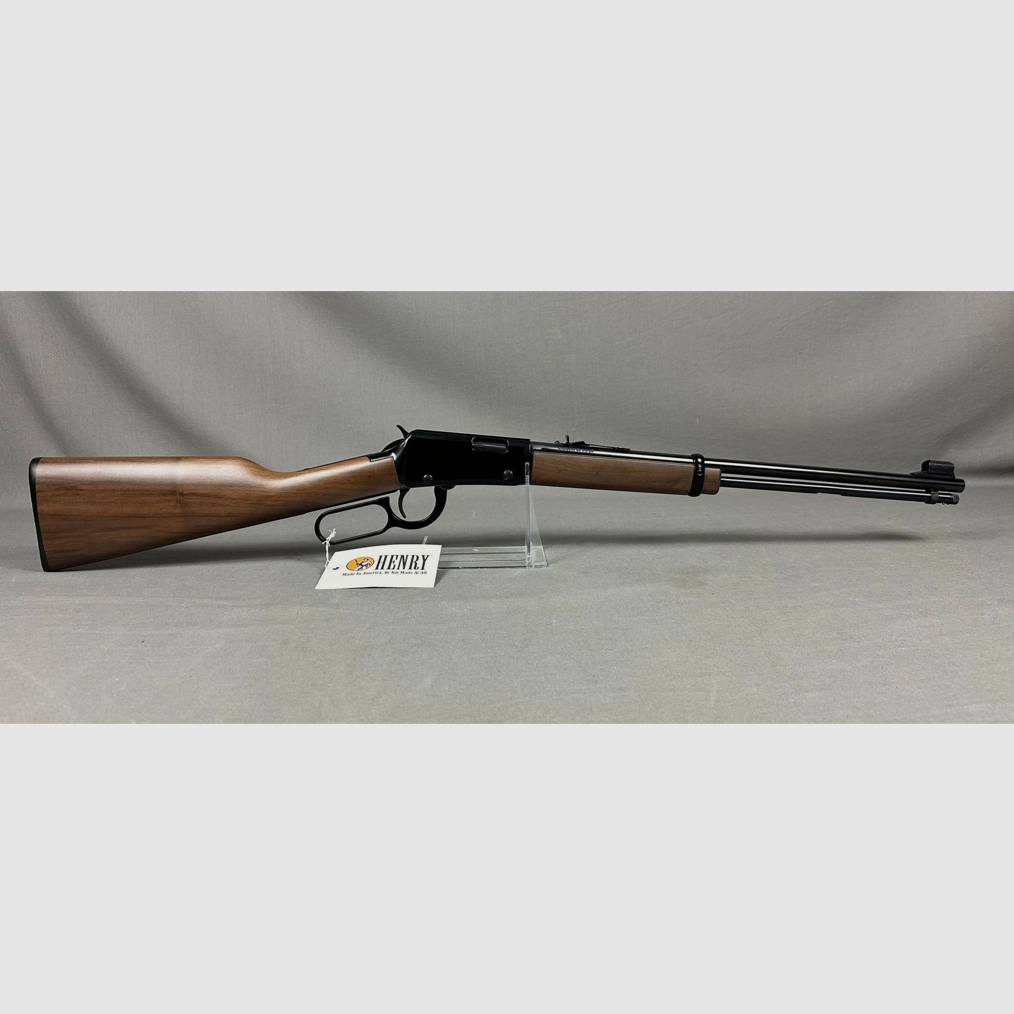 Henry -Lever Action Rifle- in .22lr