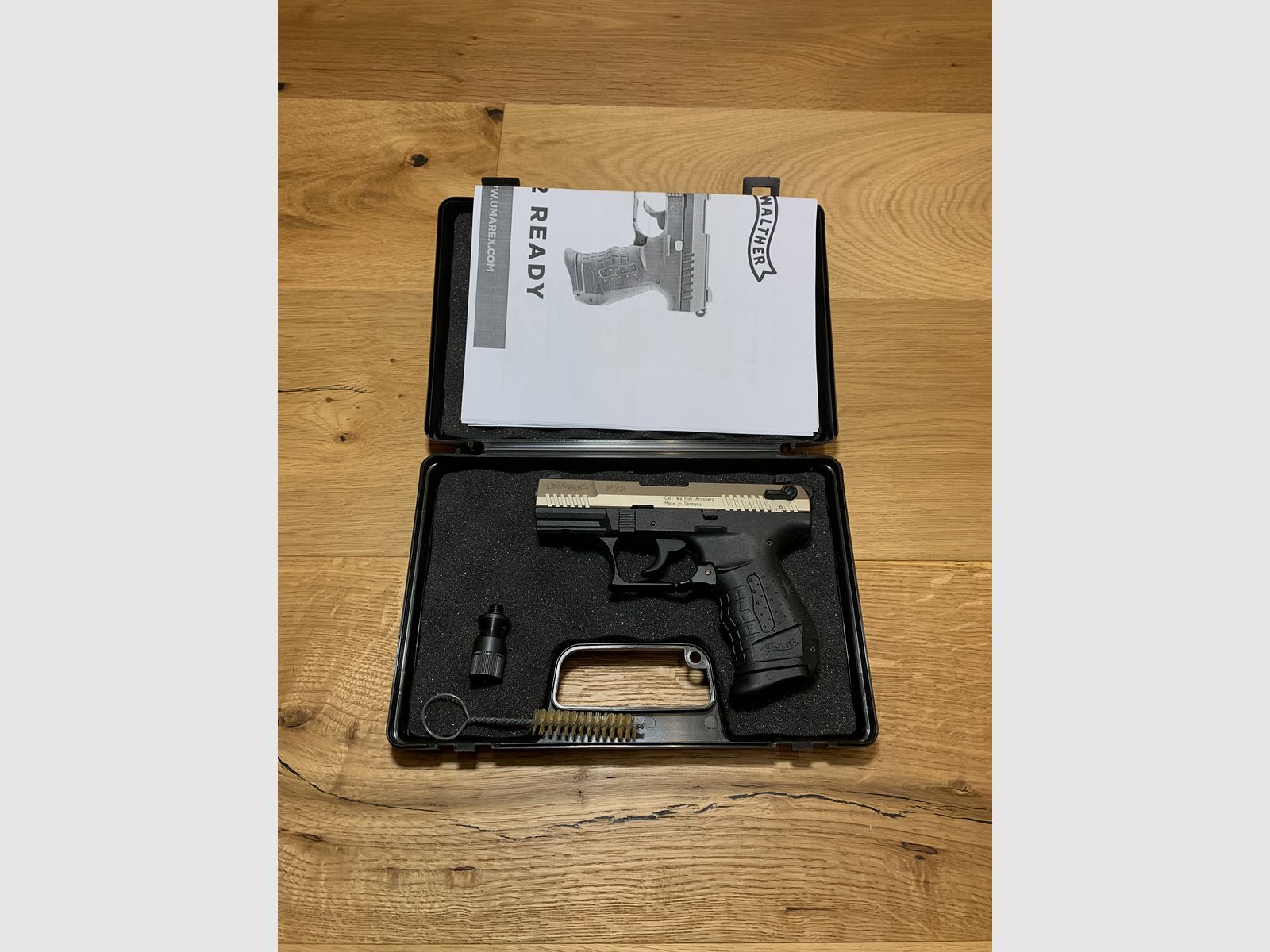 Walther P22 signal pistol 9mm P.A.K. in bicolor by Umarex