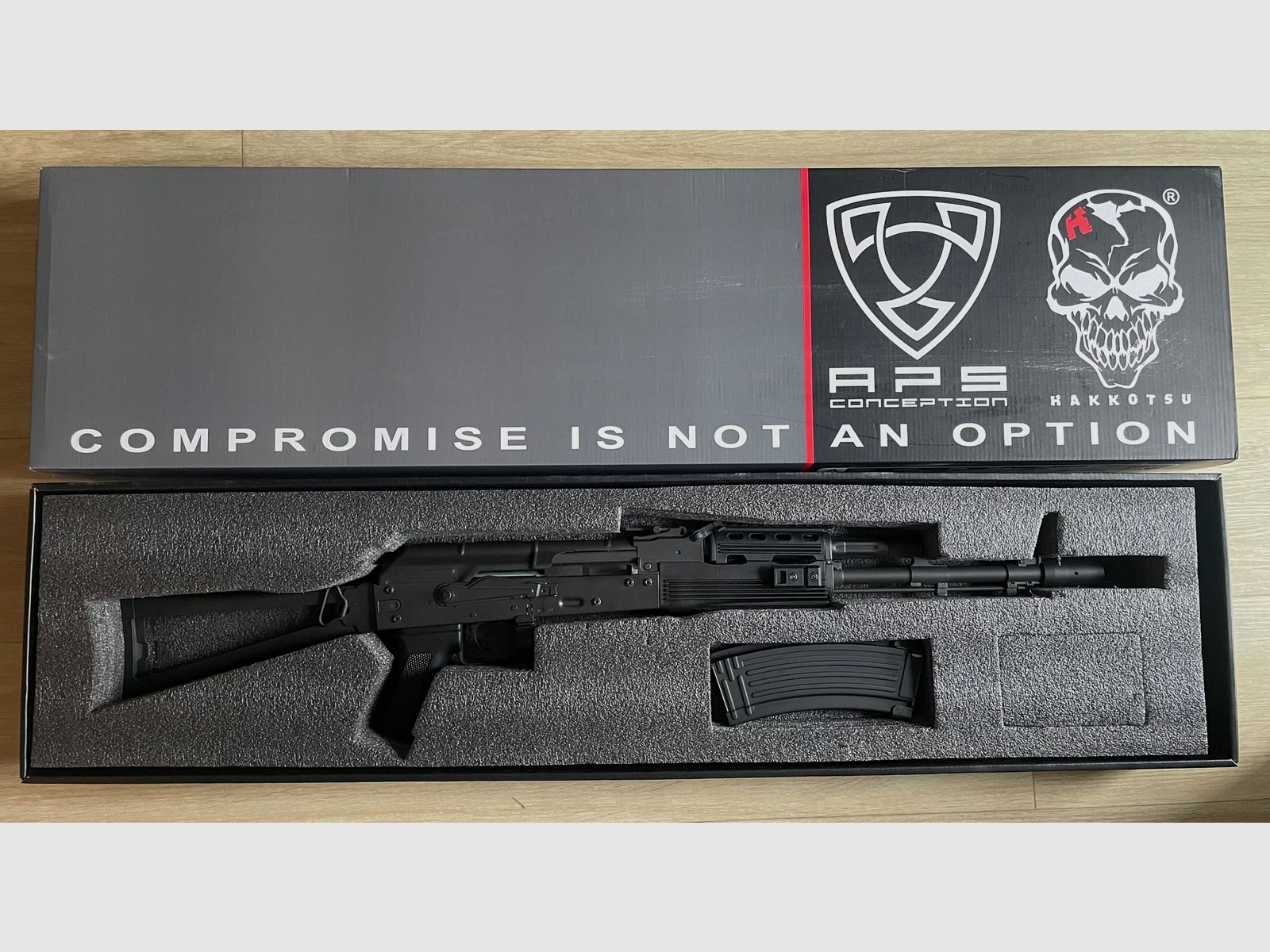 APS AKS-74 Tactical Vollmetall BlowBack S-AEG 6mm BB schwarz, Bild 6 von 6