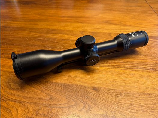 Blaser B2 2-12x50 iC Zielfernrohr mit Schiene & Sattelmontage