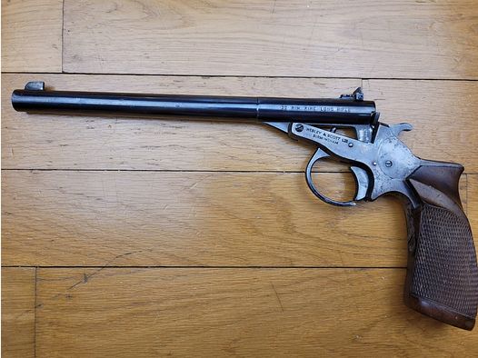 Rare pistolet de précision Webley&Scott Single Shot Target 22LR – 2° version après 1906 – vers 1913 – Excellent état