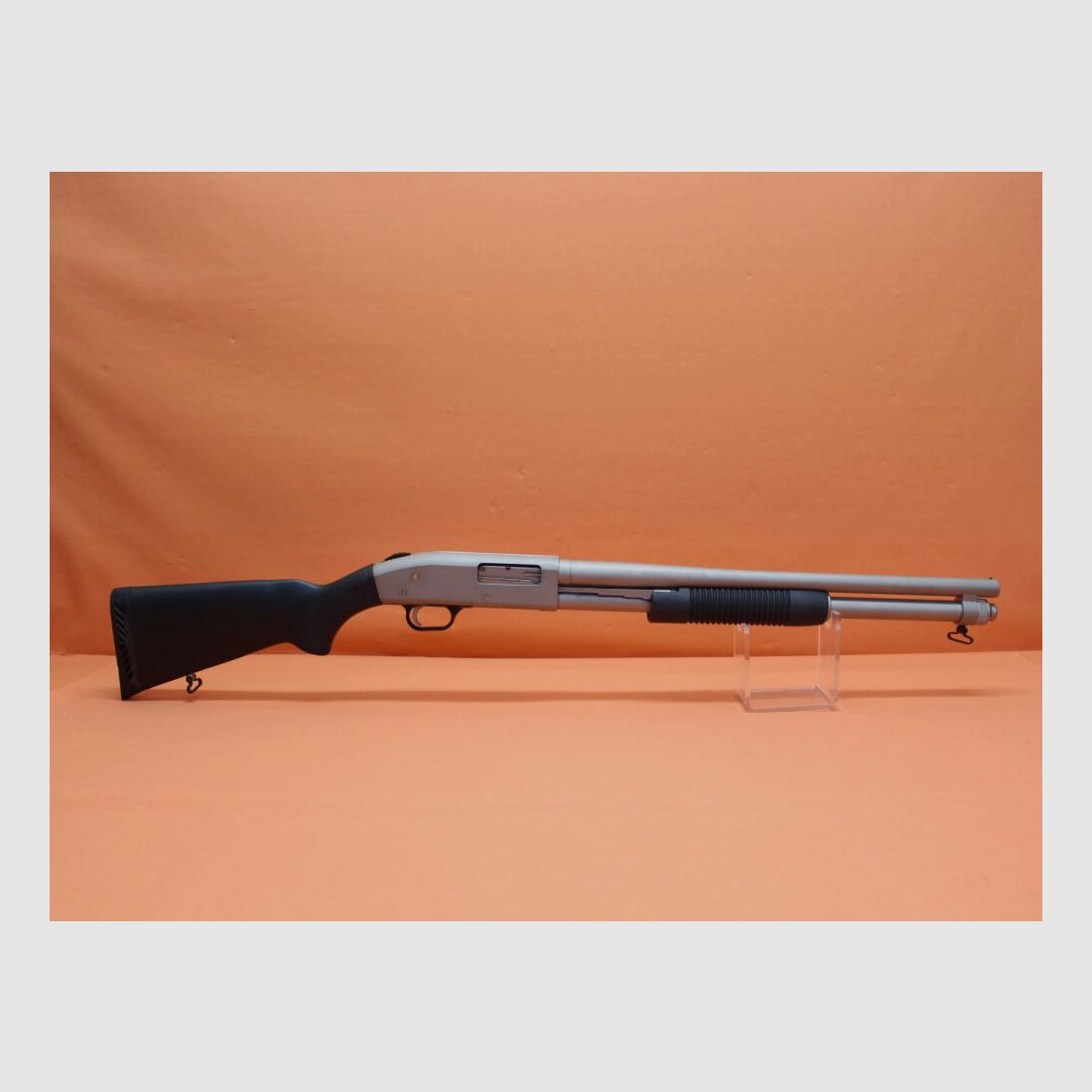 Mossberg VsRep.Flinte 12/76 Mossberg M590 Mariner escopeta de repetición de culata delantera 20" cañón (Cyl)/ acabado en níquel, imagen 2 de 10