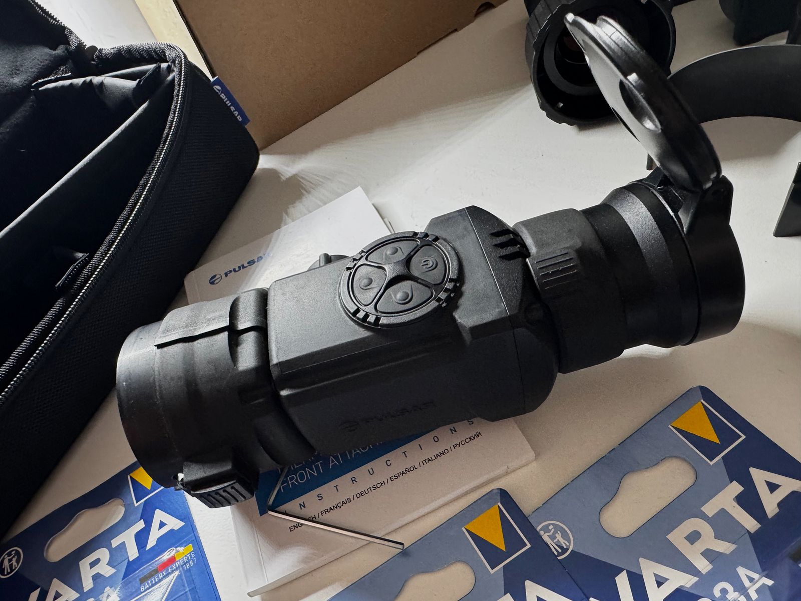 Pulsar core  FXQ55BW Neuwertig inkl 2 Montageadapter und Zubehör 