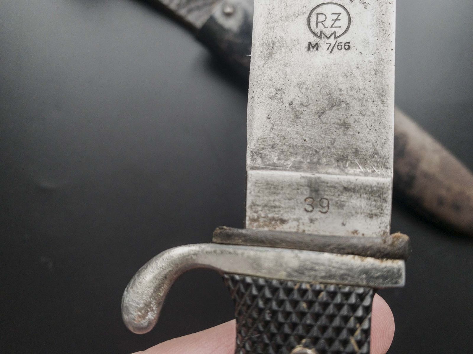Original travel knife HJ with motto from Wk2 (RZM M7/66 1939)