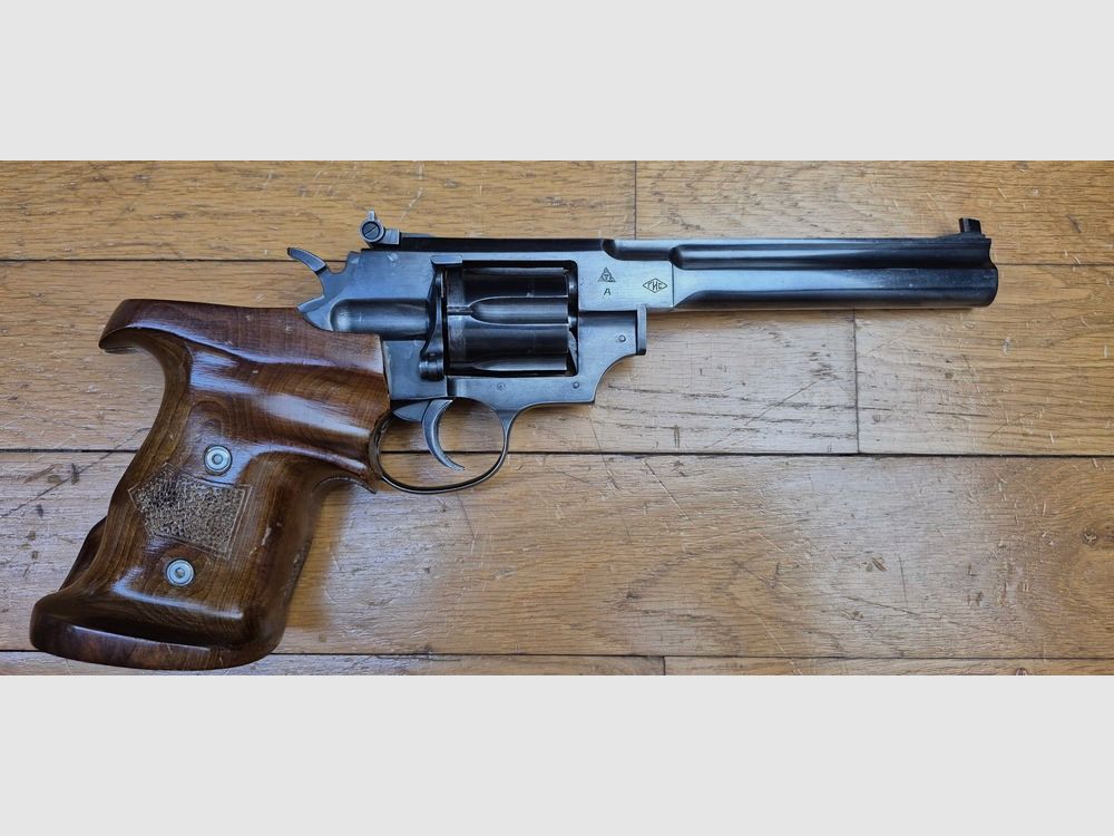 Rare revolver soviétique TOZ-36 – Arme de compétition simple action en Système Nagant – Cal. 7,62×38 Nagant – Tula – 6 Coups (et pas 7!) – Poignée compétition – Arme très rare en TBE., image 19 sur 24