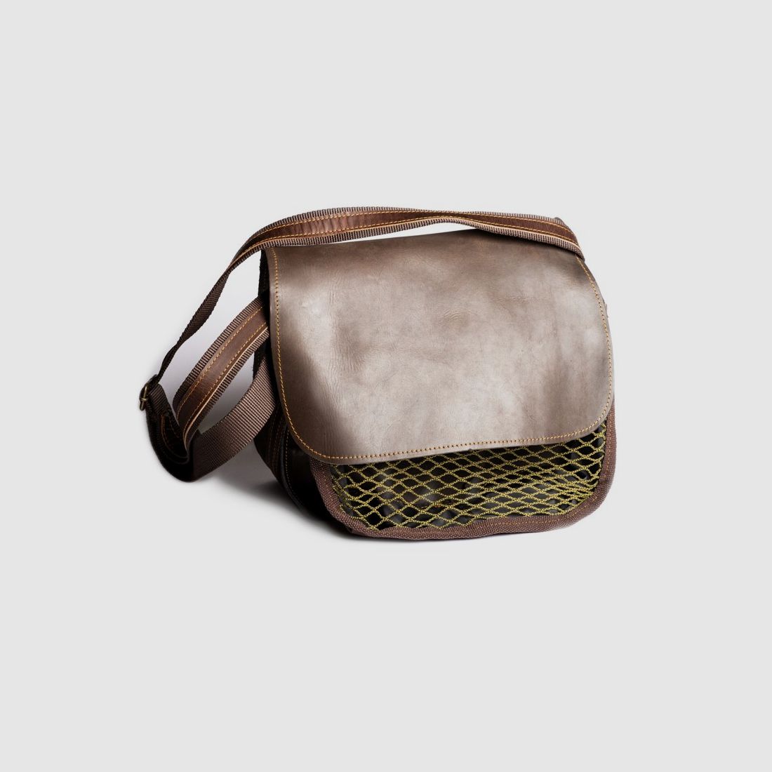 Leder Tasche mit Patronentasche, Bild 2 von 2