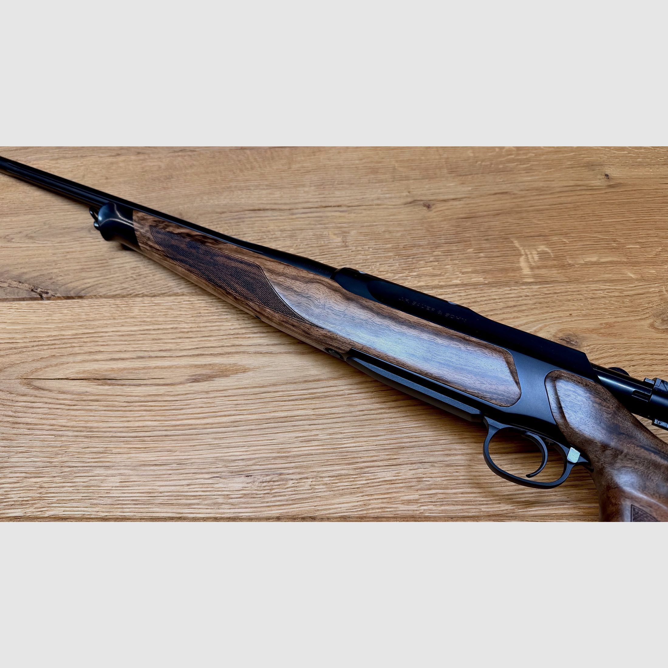 Sauer 505 Iconic Lochschaft / HK5 / Highland Paket / .308 / LL 51cm / M15x1 / TRAUMWAFFE