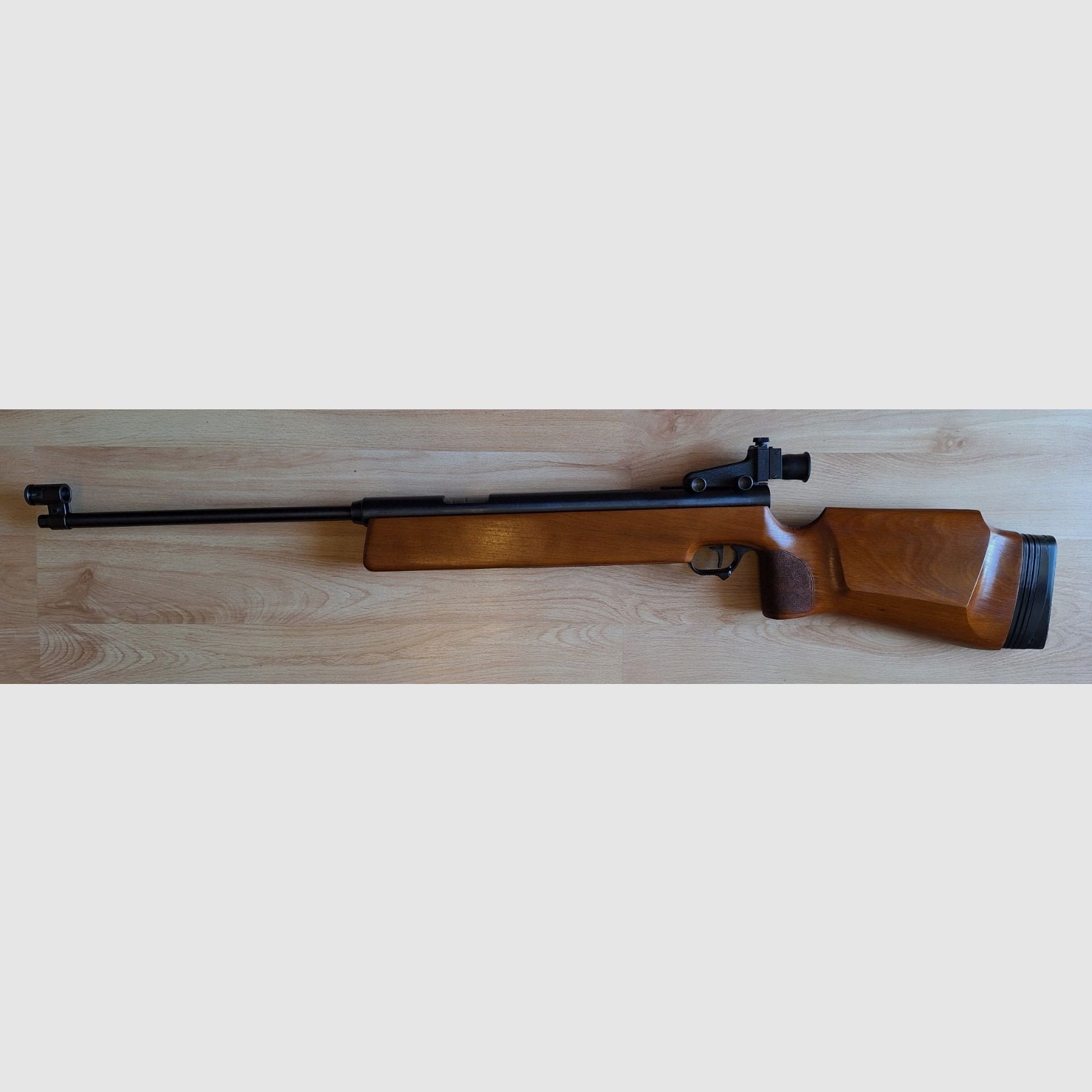 Haenel 312-1 Match-Luftgewehr Seitenspanner