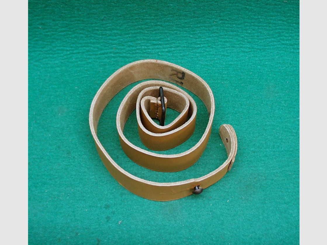 sconosciuto cinturino in pelle cinghia di trasporto