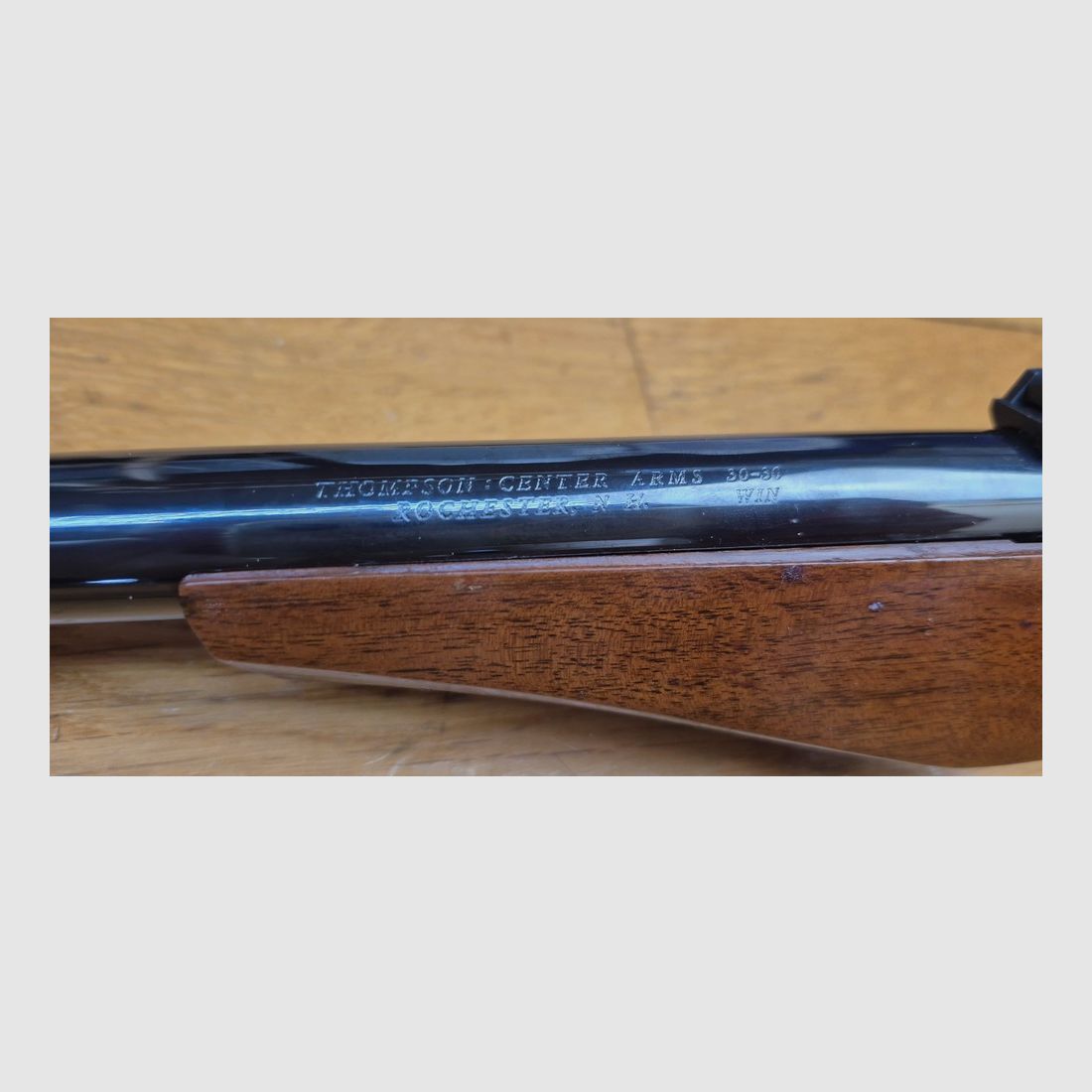 Sehr schöner Lauf für Thompson Center Pistol – Modell Contender – Lauf 10 Zoll – Kaliber 30-30 oder .30WCF – Rochester Waffen – Sehr schöner Schaft – Wunderschöner runder Lauf mit prächtigen Zügen – 100% Brünierung – Schönes Stück für Training und Präzision – TBE++/TBE+++, Bild 13 von 17