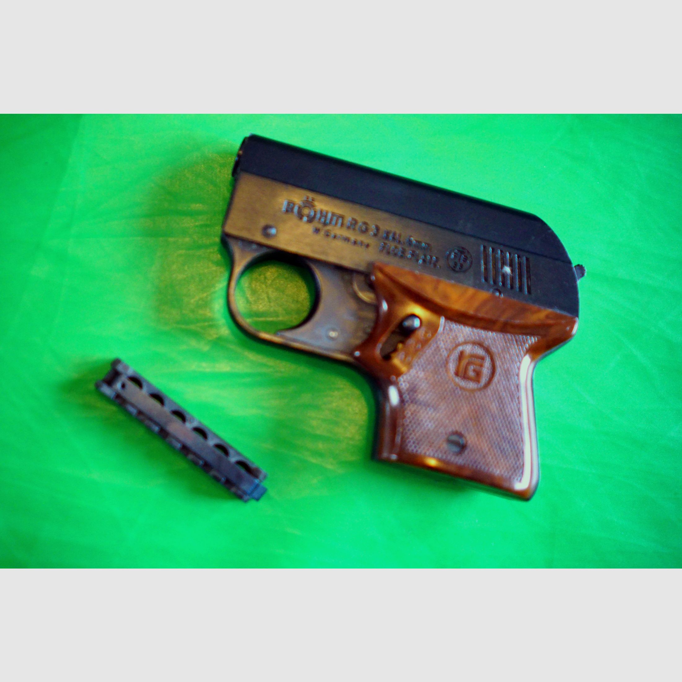 Pistolet d'alarme Röhm RG 3 calibre 6 mm Flobert (PTB 33)