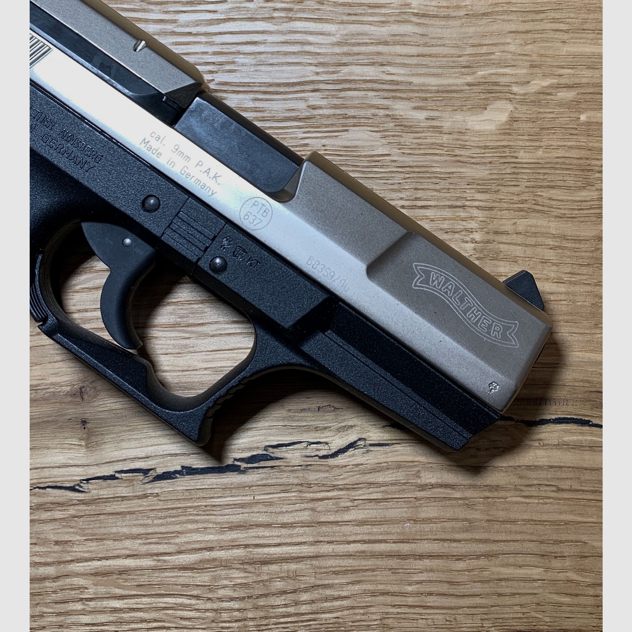 Pistolet d'alarme Walther P99 9mm P.A.K. en bicolore, Umarex