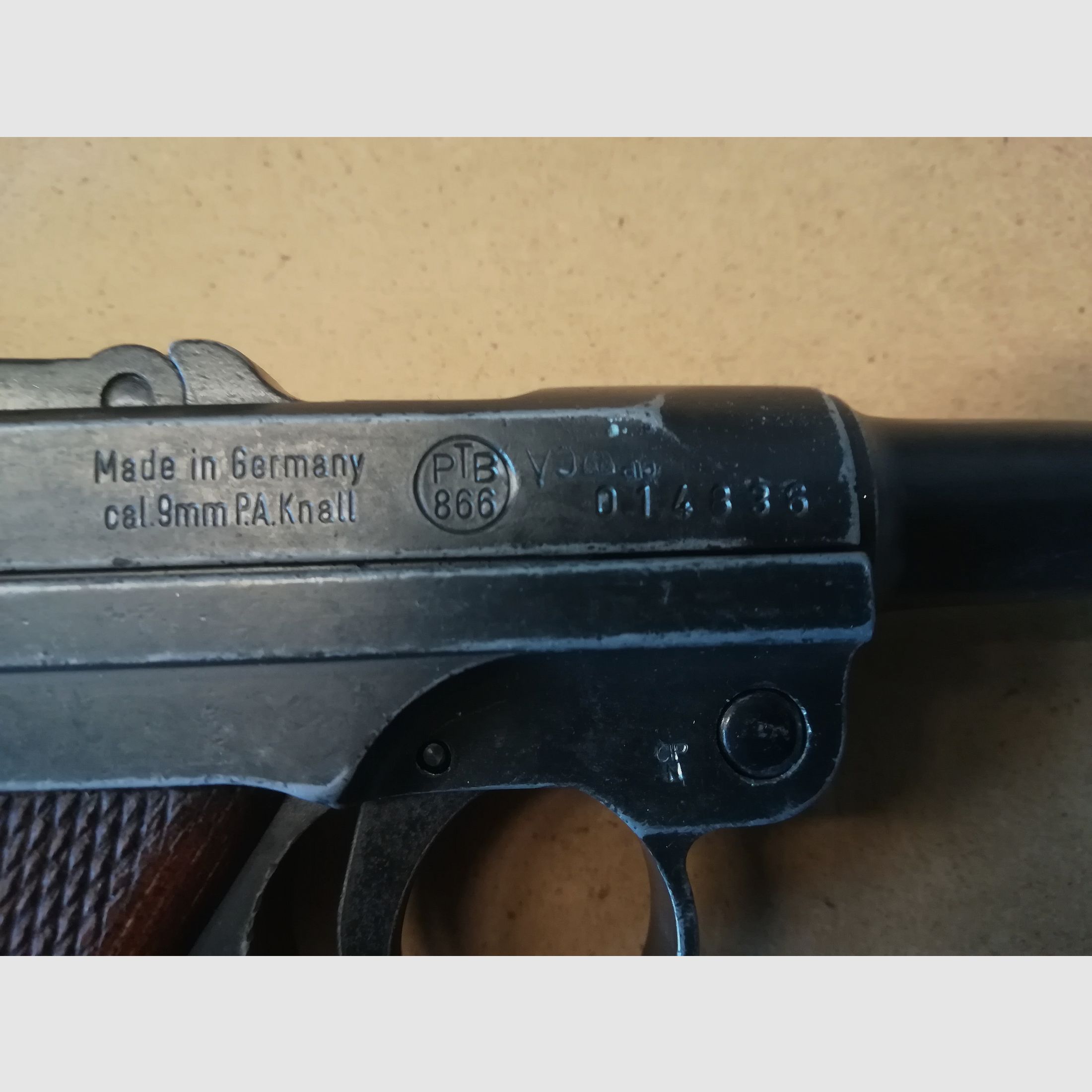 ME P08 Kal. 9 mm P.A.K. mit Echtlederholster