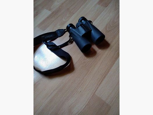 Fernglas Nikon 10 x 42