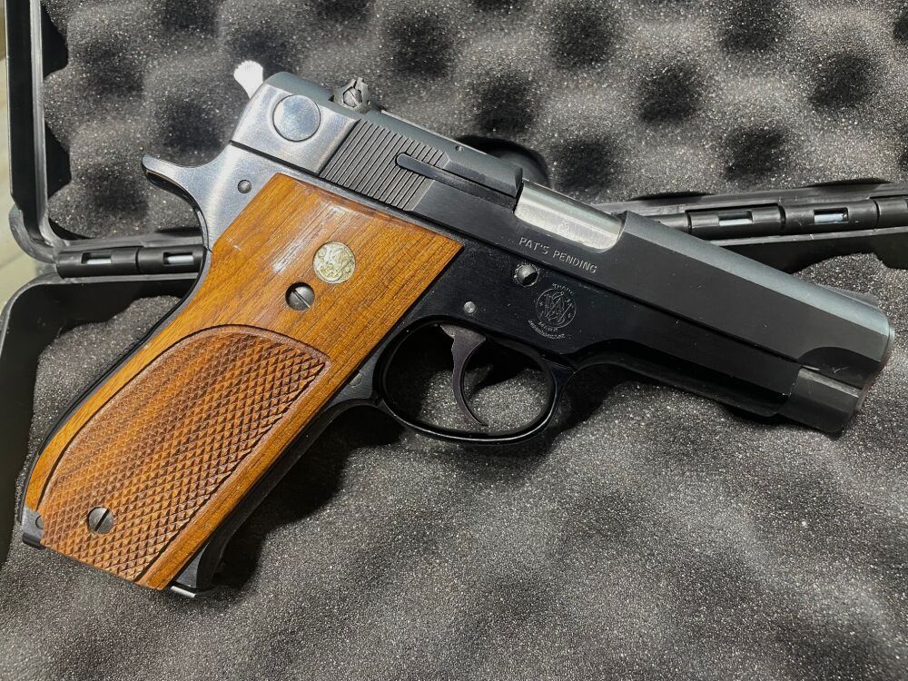 Smith & Wesson 39-2