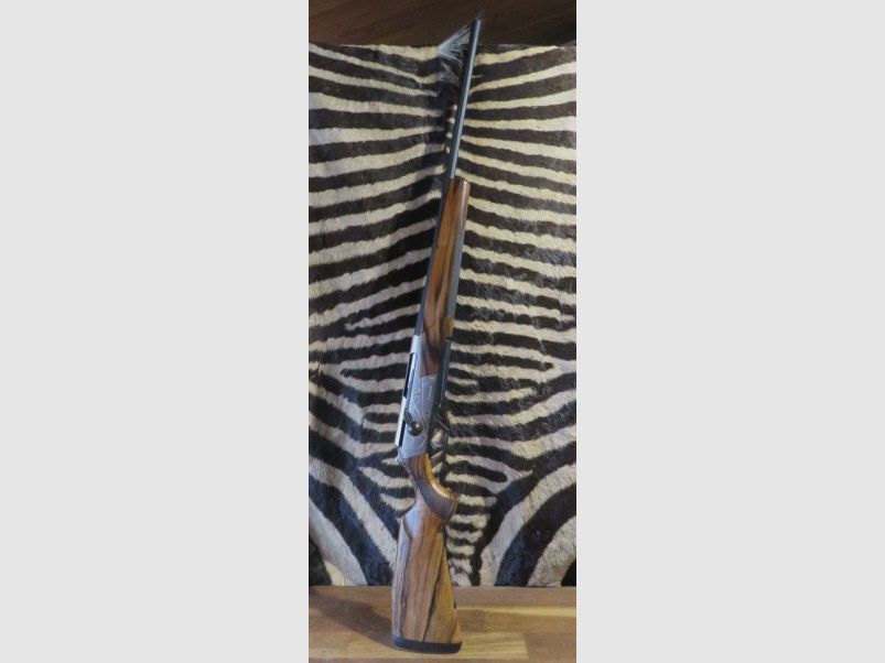 BROWNING Maral 4X Ultimate Bavarian grade 4 .300wm Repetierbüchse 61cm fluted mit Gewinde – Waffenkoffer, Bild 1 von 12