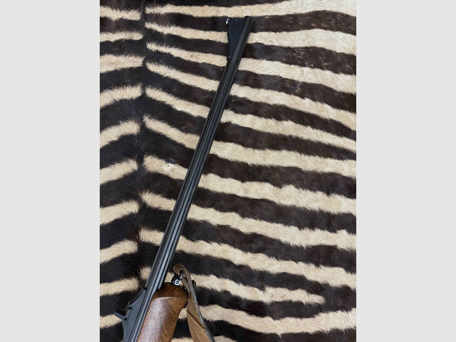 Repetierbüchse Blaser R93 Luxe Kal.300wm – ca.65cm geflutet – Z6i 1-6×24, Bild 6 von 11