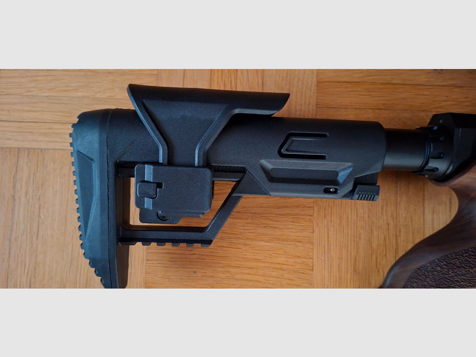 Reximex Tormenta W Lite PCP air rifle 4.5 mm (P18)