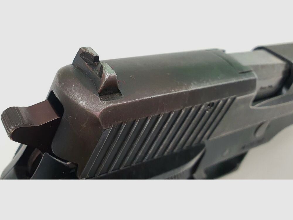 Sig Sauer P225, P6