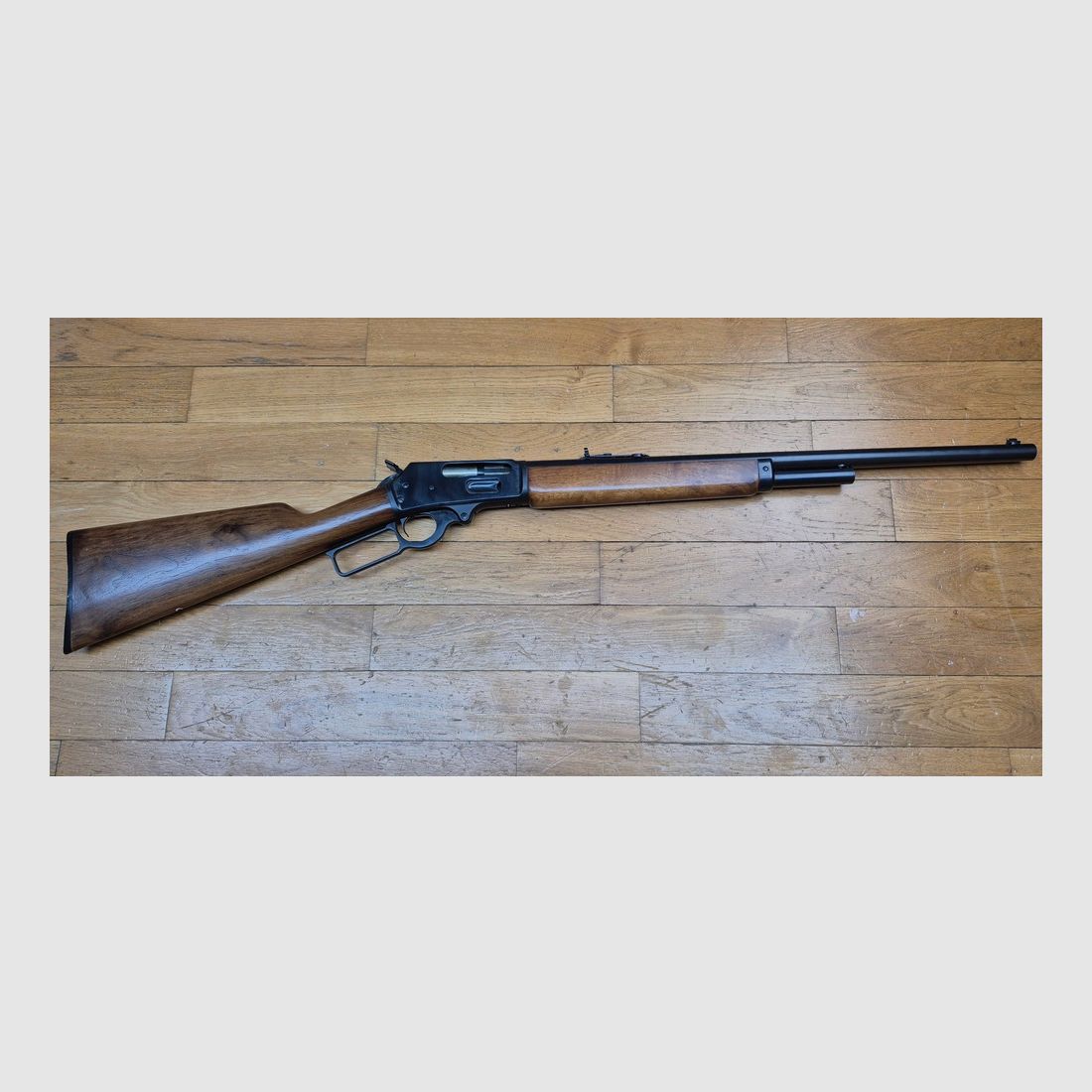 Splendida carabina Marlin a leva – Modello 1895 – Cal. 45-70 Gvt – 6 Colpi – Raro marchio « JM » – Arma di qualità Marlin prima del fallimento! – Eccellente fabbricazione a New Haven del 1974 – Ottime condizioni – TBE+++, immagine 2 di 46