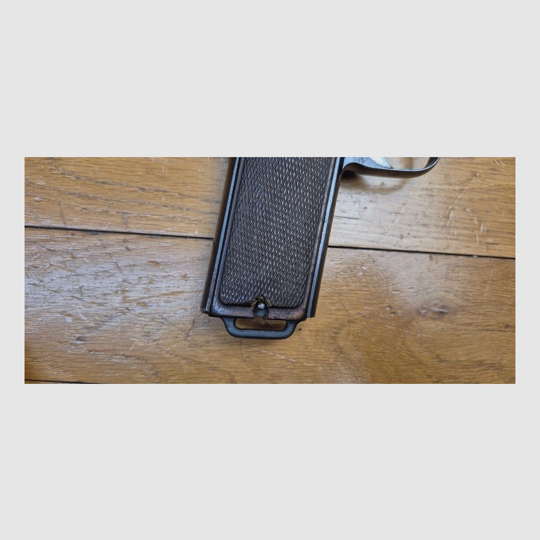Sehr schöner Steyr Hahn 1911/1912 Pistol – Eines der besten der 1. Weltkrieg – Kal. 9mm Steyr – Chilenische Waffe von 1912 – Vollständig einmatrikel bis zum Magazinboden inklusive – Waffe von österreichisch-ungarischen Aristokraten, die den Zauber Osteuropas versprüht – TBE ++!, Bild 18 von 25