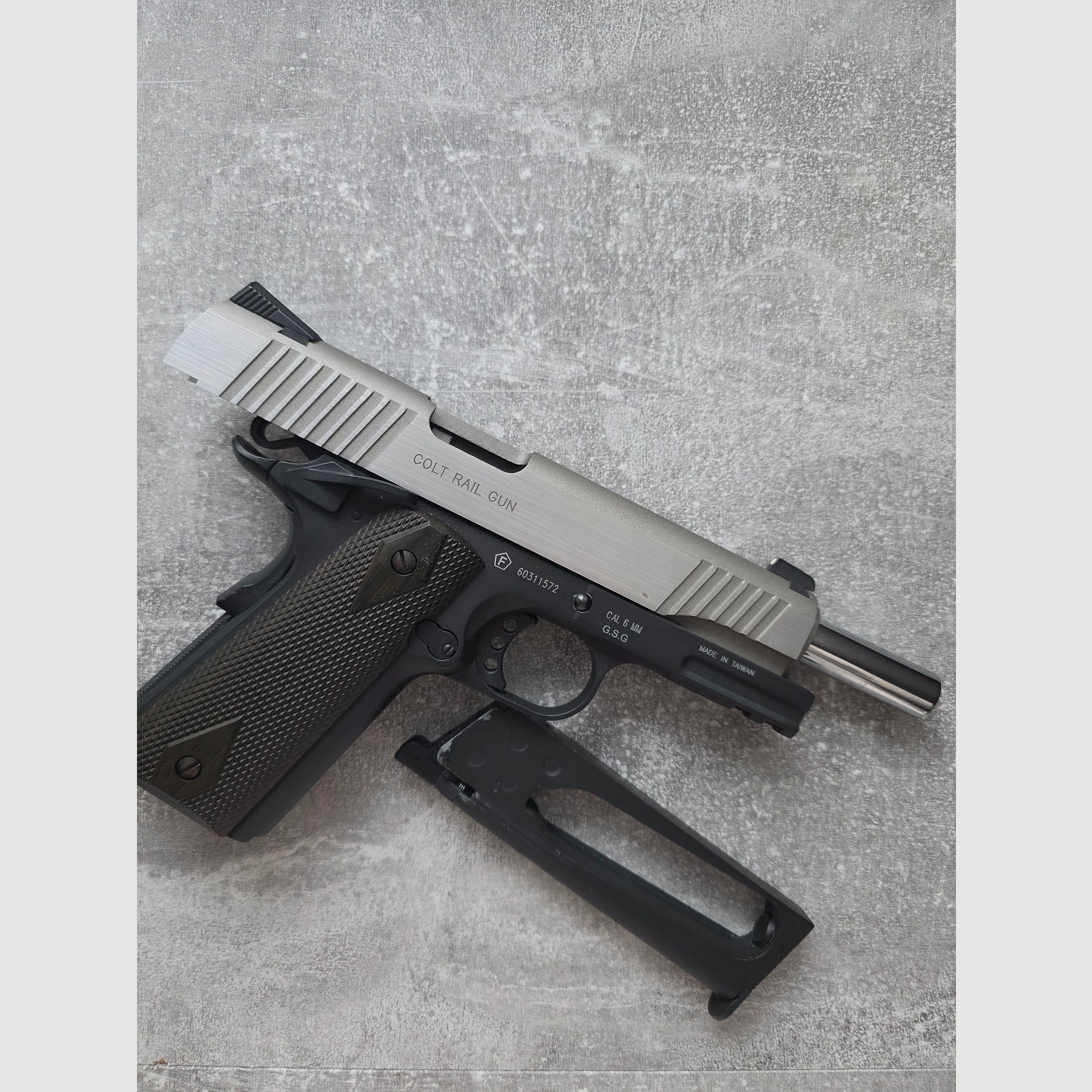 VB Cybergun Colt 1911 CO2 BlowBack Edelstahl Dual Tone
