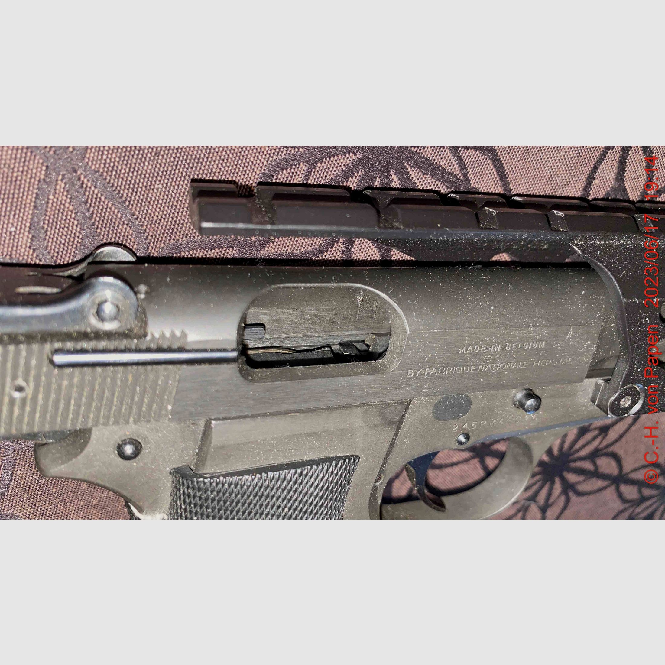 Browning FN HP Competitiepistool met 6" loop kal. 9mm Luger & reserve magazijn 17 schoten