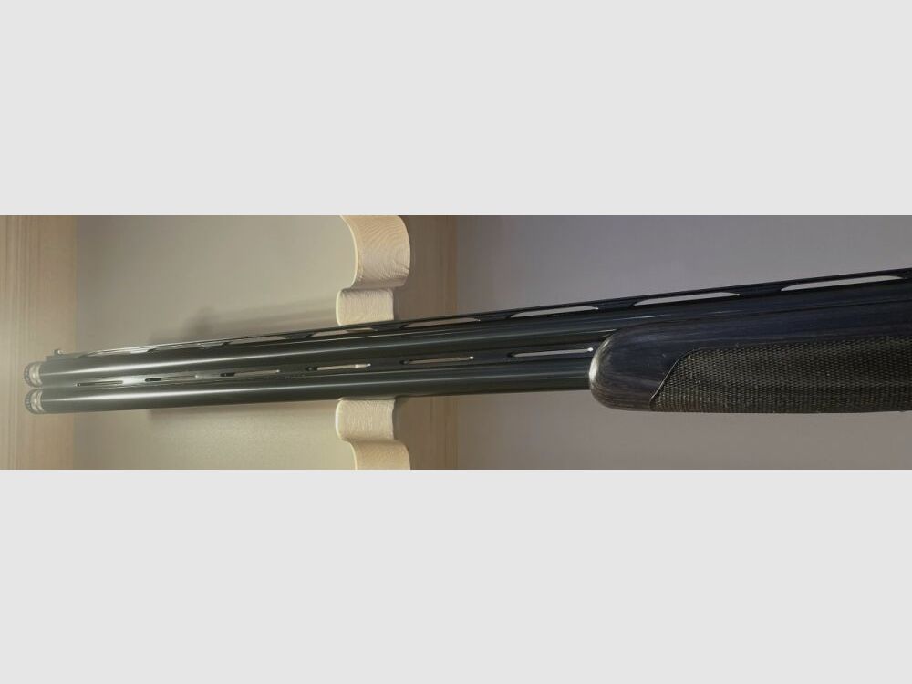 BERETTA 688 PERFORMANCE BLACK SPORTING AS - LEFT-HANDED VERSION (Barrel length 76 cm)