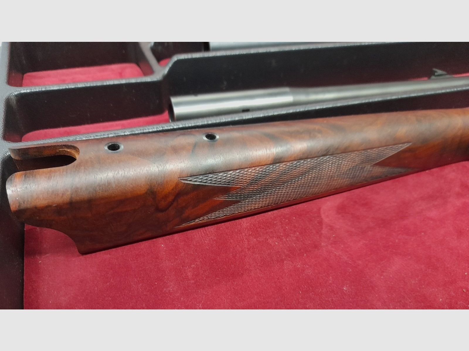 Blaser R93 416Rem Mag + Wechsellauf und Schaft in 300WinMag + Wechsellauf in 222Rem verziert Repetierbüchse Geradezugrepetierer