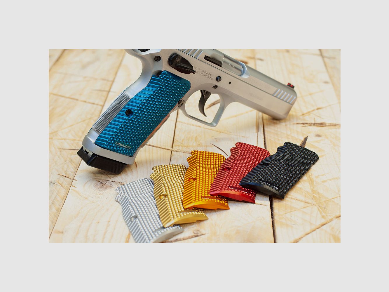 Armanov PGTGLF3D/PGTGSF3D SpidErgo Griffschalen für Tanfoglio, Farbe: Rot, Größe: Großer Rahmen, Bild 1 von 3
