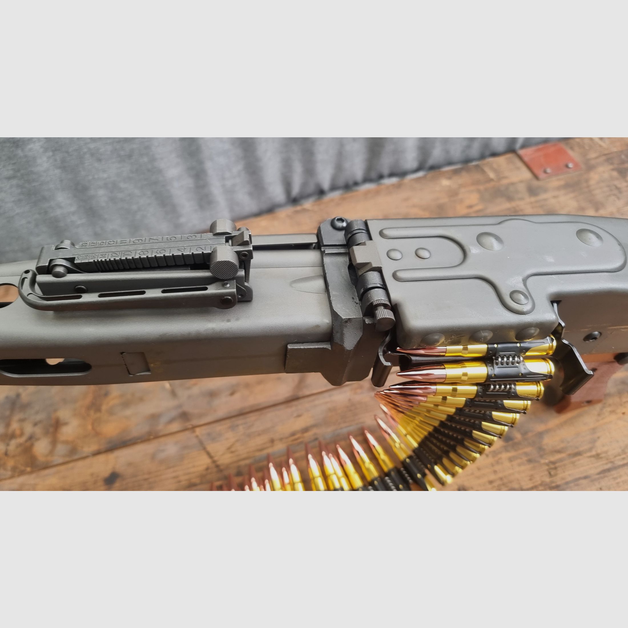 MG 42 Airsoft G&G Vollmetall Schussrate 1200 mit original Kiste und Zubehör 42/53 rar