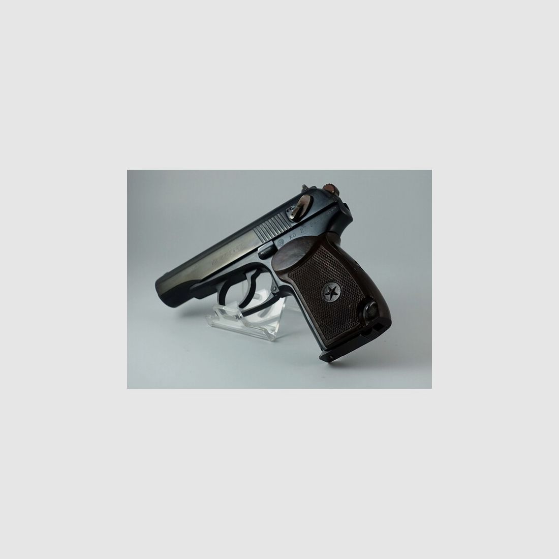 Makarov bulgarische Dienstwaffe nummerngleich