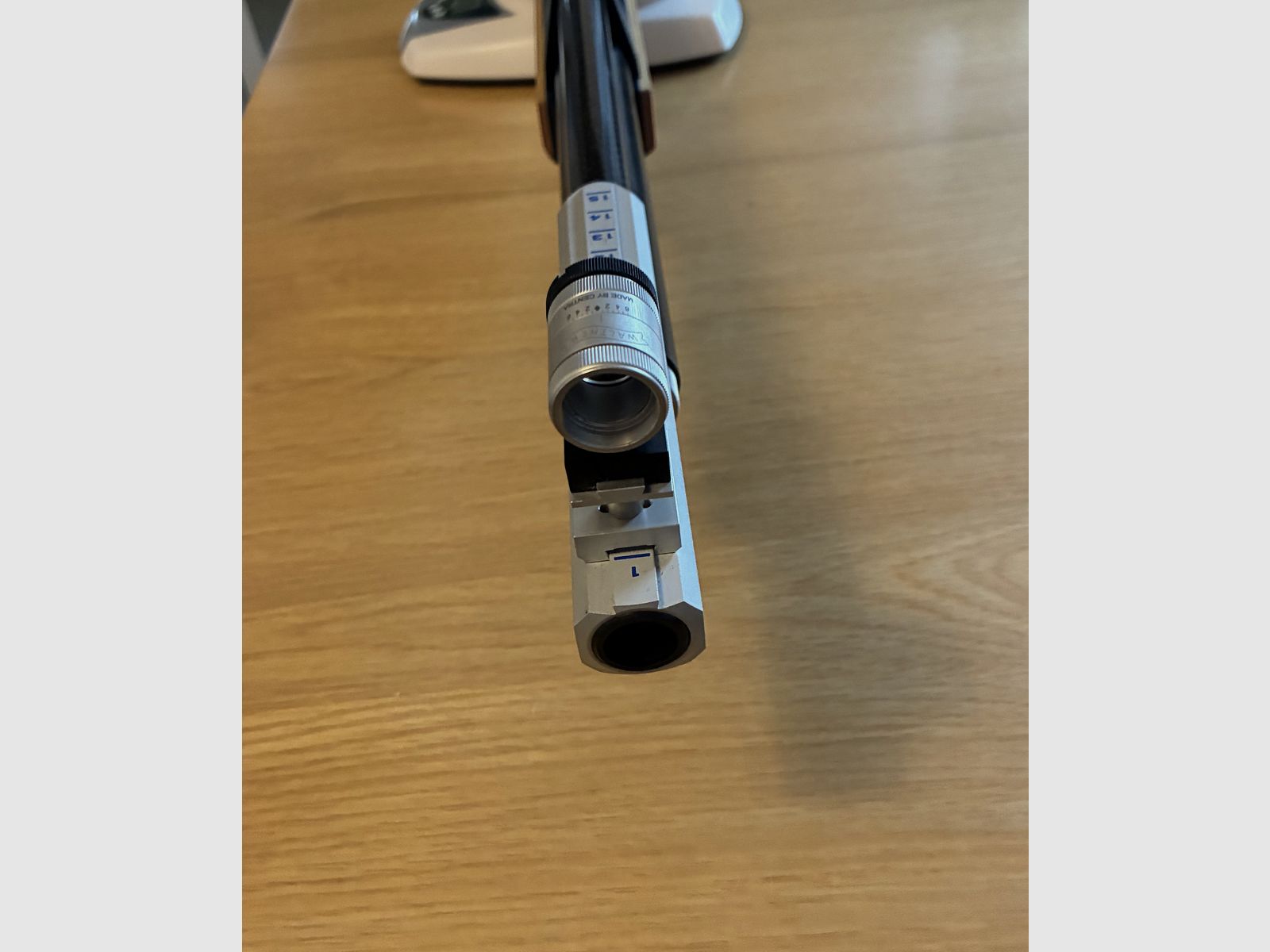 Rifle de aire LG 300 XT LG300XT con culata de madera en excelente estado, modelo tardío