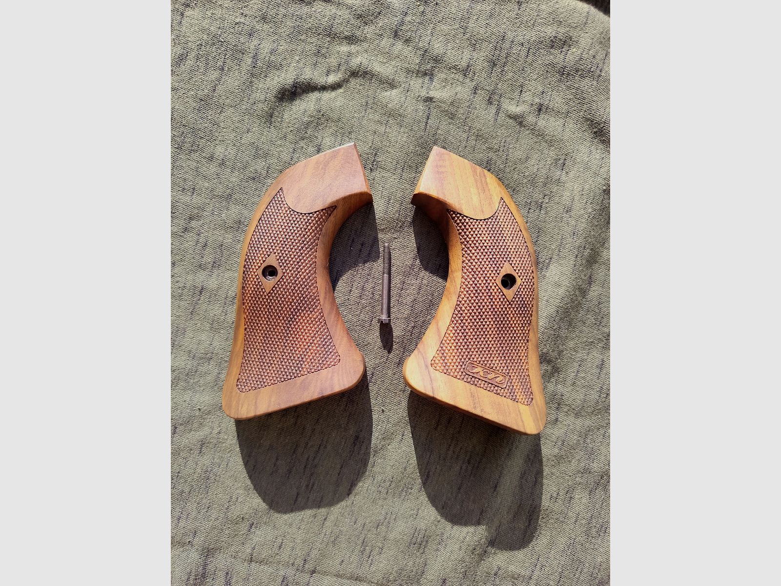 Ruger Single Six Vaquero Griffschalen Karl Nill Griff