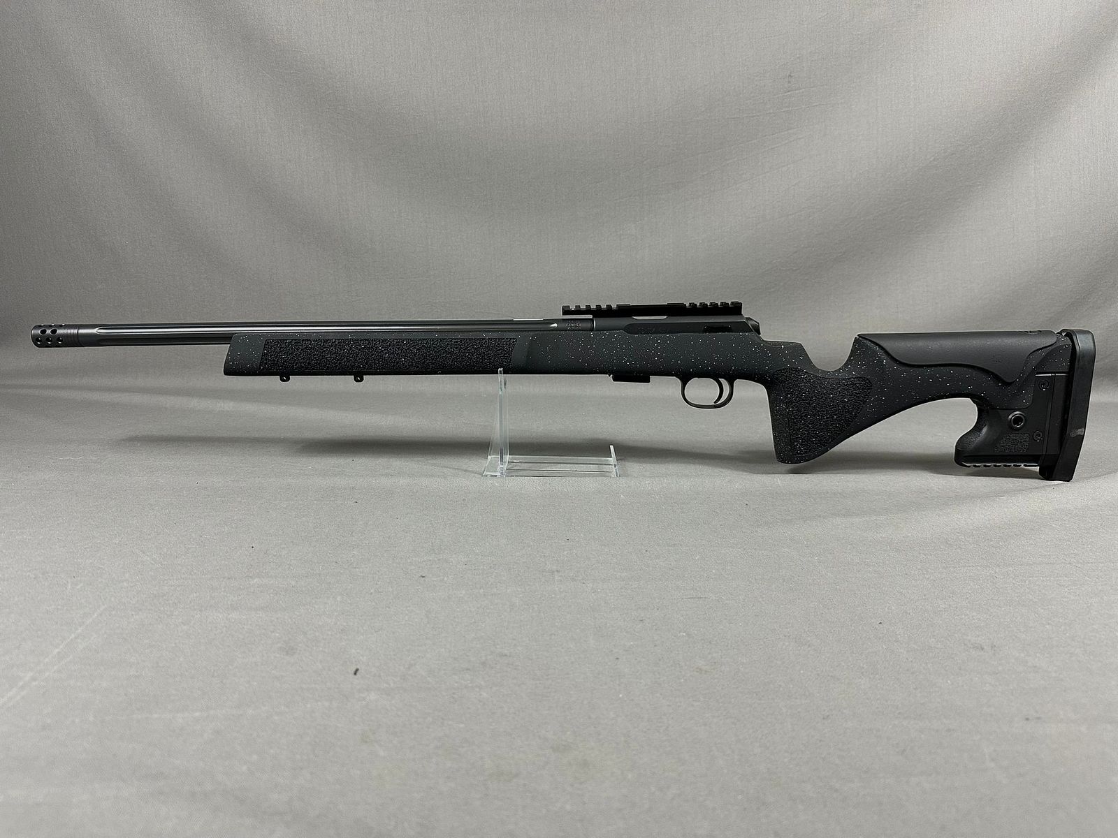 CZ 457 LRP in .22 lr  Black Threaded 20"  mit Leupold VX-Freedom 3-9x50