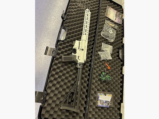 Schmeisser AR15-9 M5FL Weiß