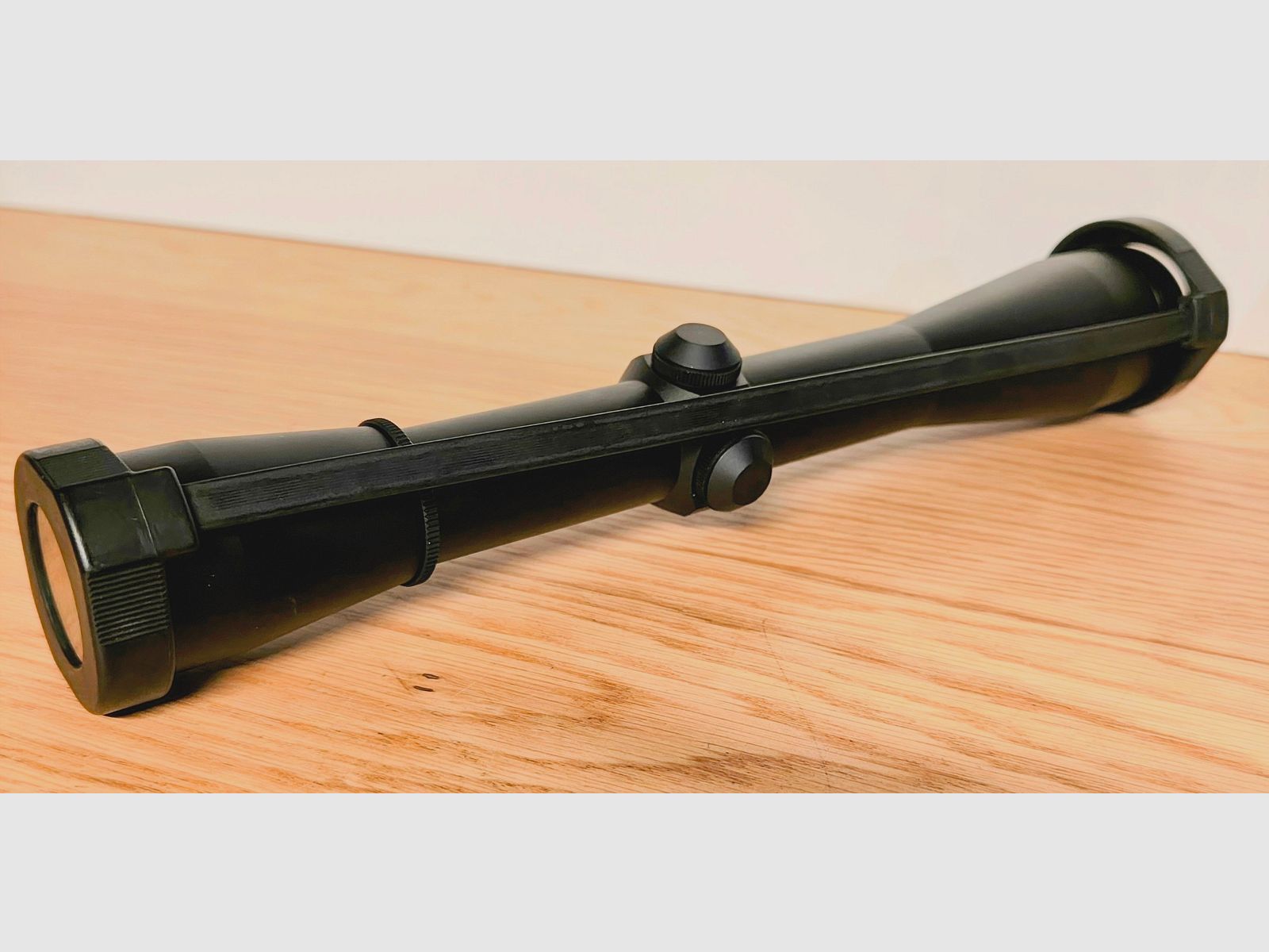 Leupold M2a Ultra 10x42 con caja y documentos originales