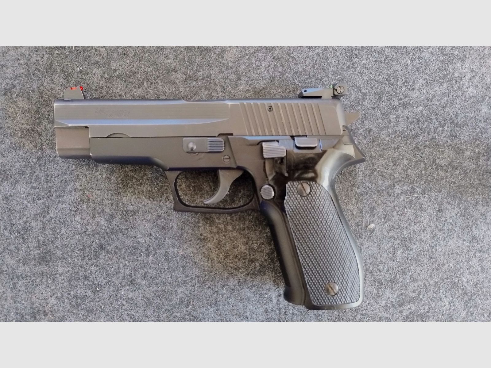 SIG P226 avec accessoires complets, image 2 sur 18