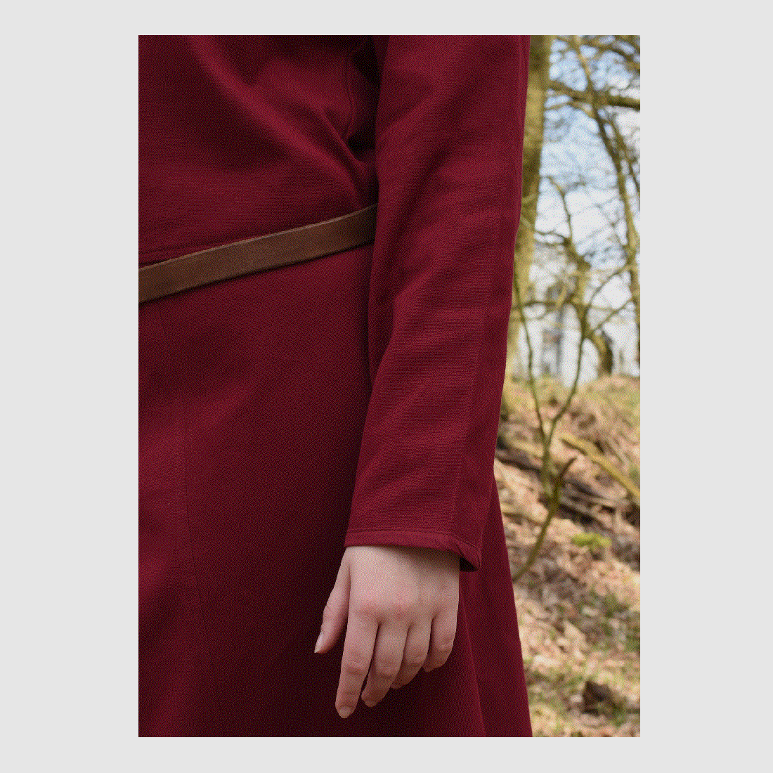 Schlichtes Mittelalterkleid Afra aus festem Canvas, weinrot