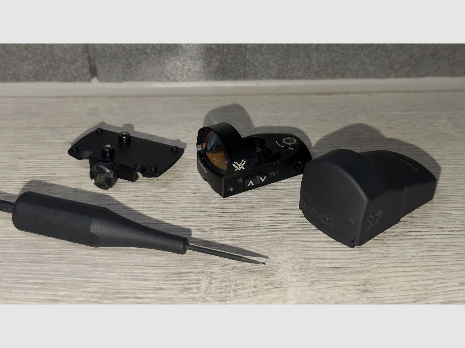 Red Dot Vortex Venom 3 MOA