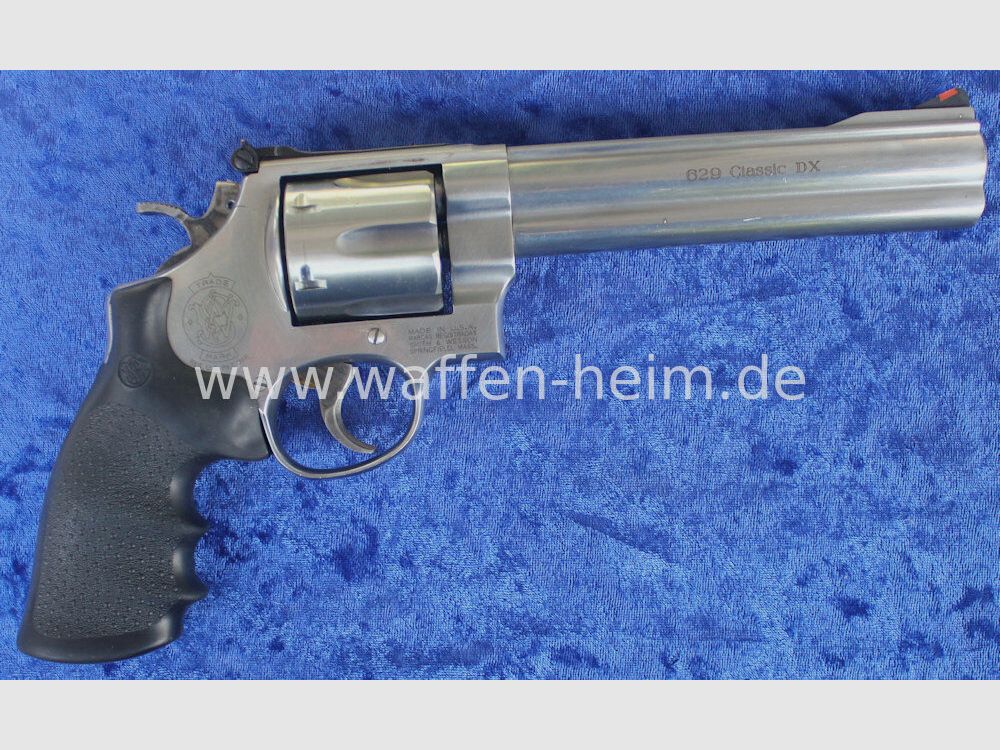 Smith & Wesson	 629 Classic DX