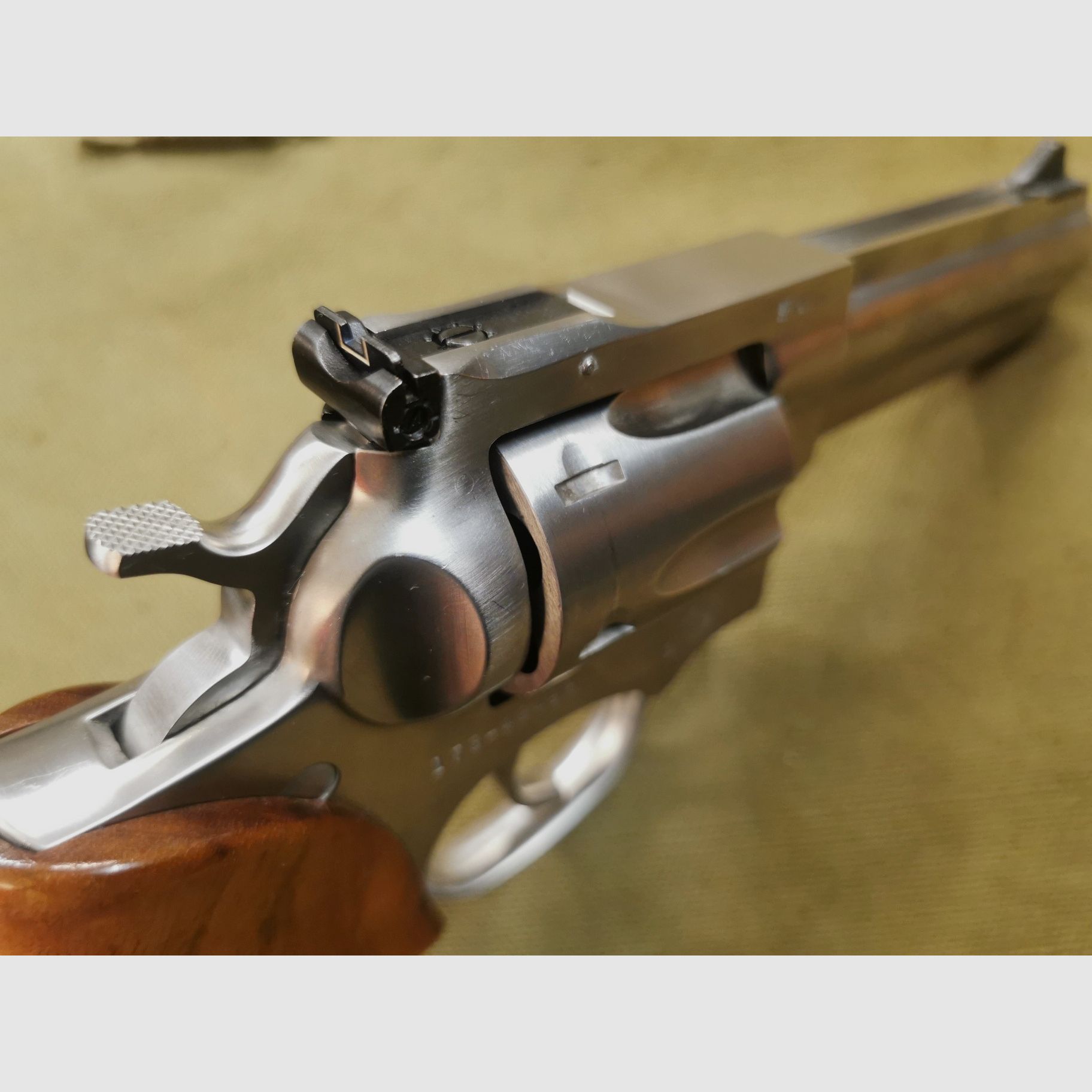 RUGER GP100  .357Mag   4Zoll schwerer Revolver