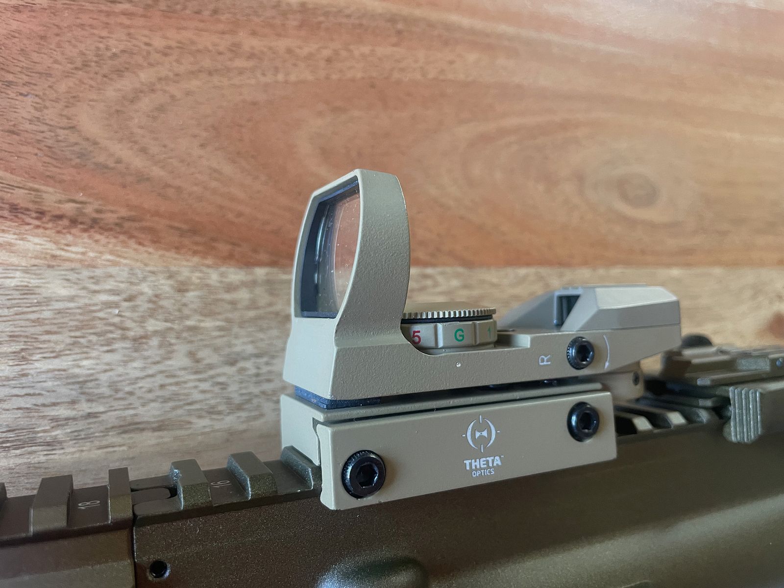 VFC H&K HK416 A5 Airsoftgewehr (GBB 6 mm BB Grün-Braun) - RAL8000
